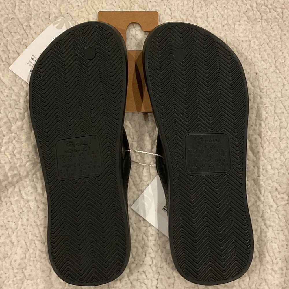 Archie’s Black Flip Flops with gem - Picture 4 of 5